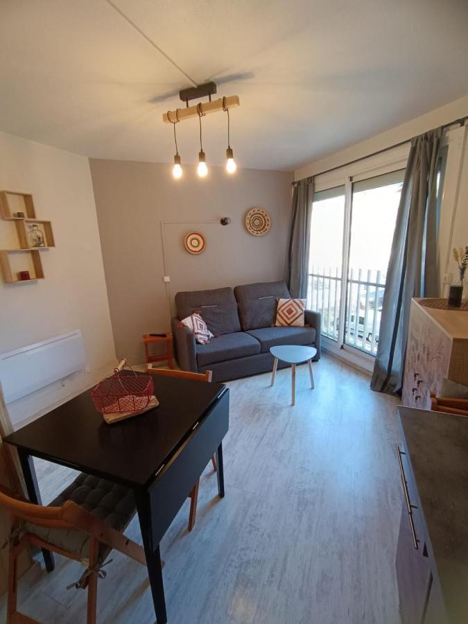Appartement En Residence. 바레즈 외부 사진